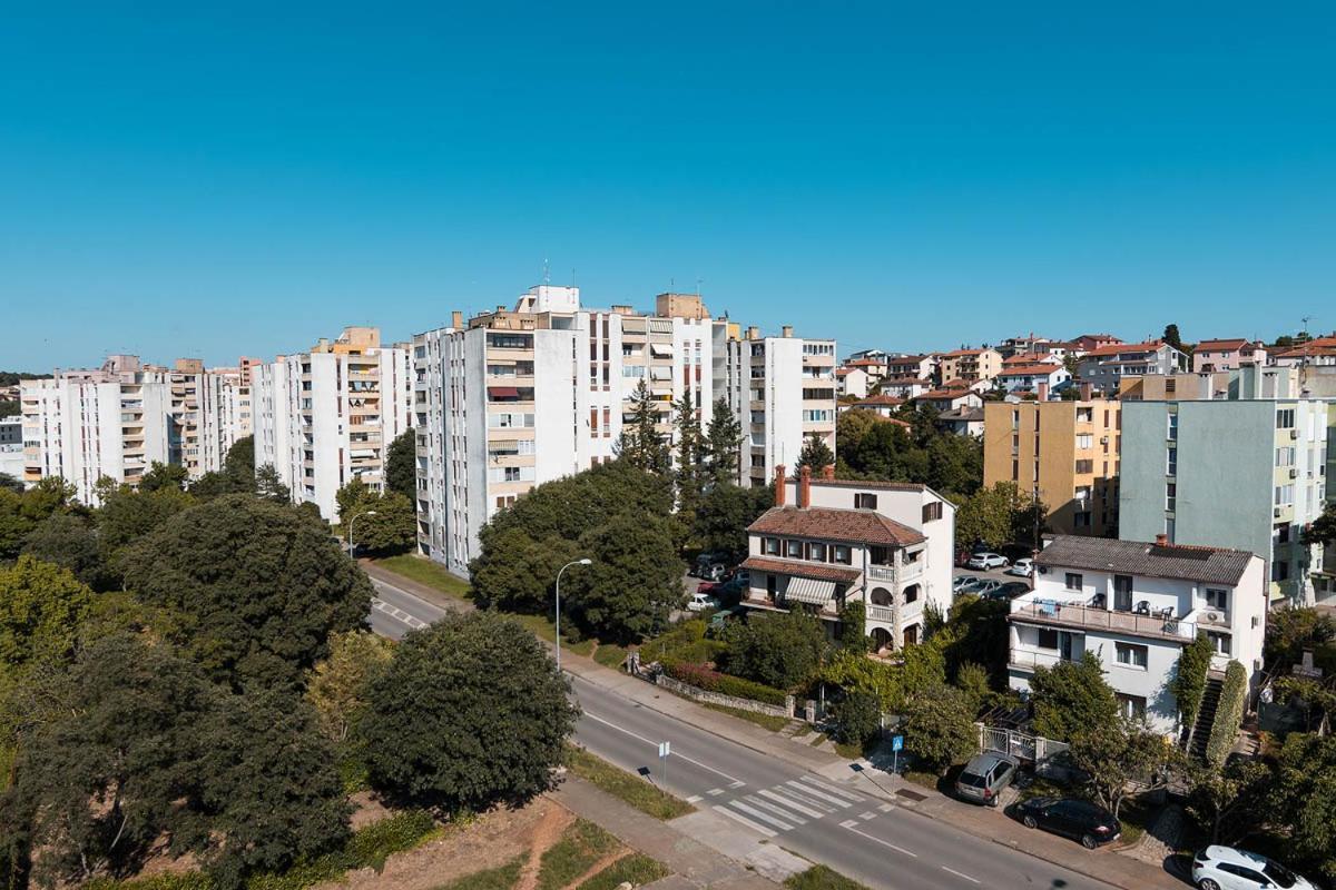 Apartment Joelle Pula Exterior photo